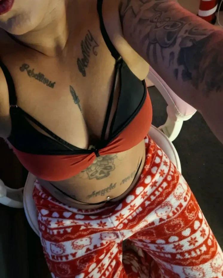 Carina, 31
