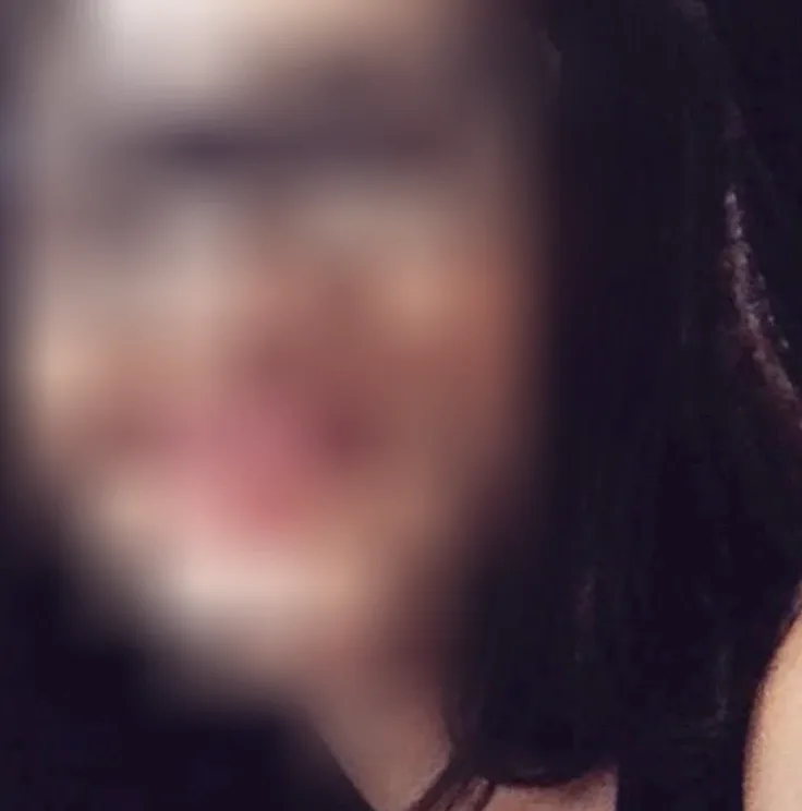 Emily, 25