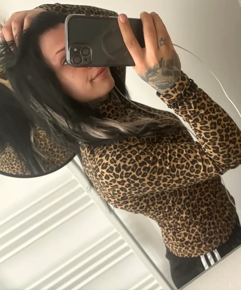 Ivana, 20