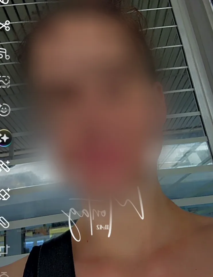 Ivana, 39